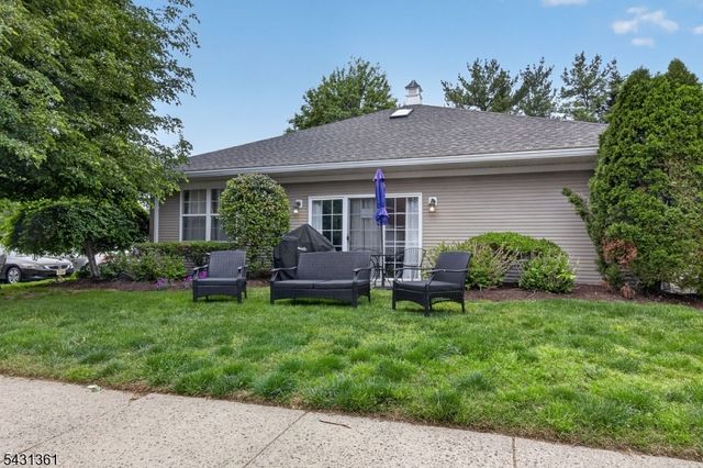 712 Firethorn Dr, Union Twp., NJ 07083