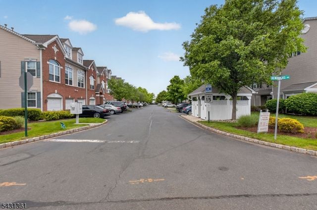 712 Firethorn Dr, Union Twp., NJ 07083