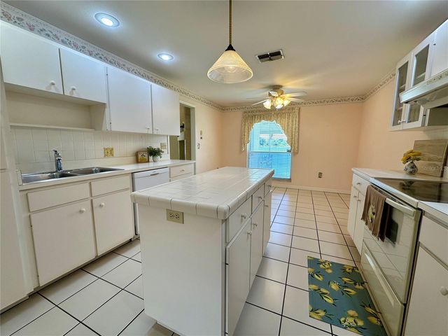 701 SPICEWOOD DRIVE, Lakeland, FL 33801