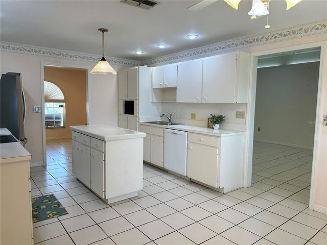 701 SPICEWOOD DRIVE, Lakeland, FL 33801