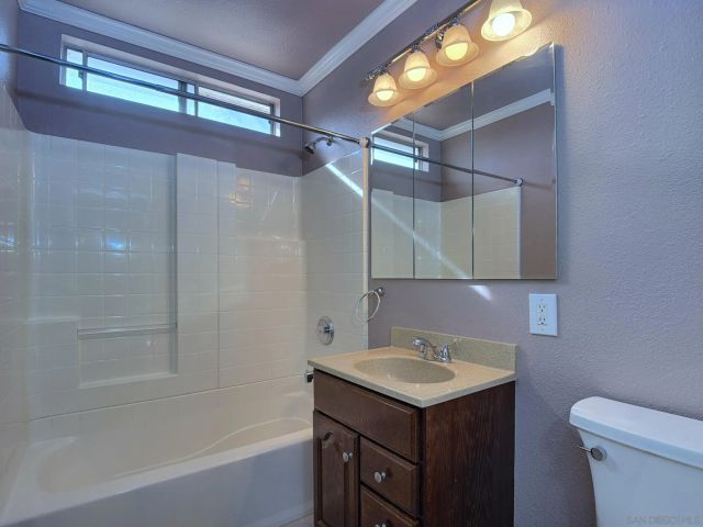 758 APPLEWOOD DRIVE, El Cajon, CA 92021