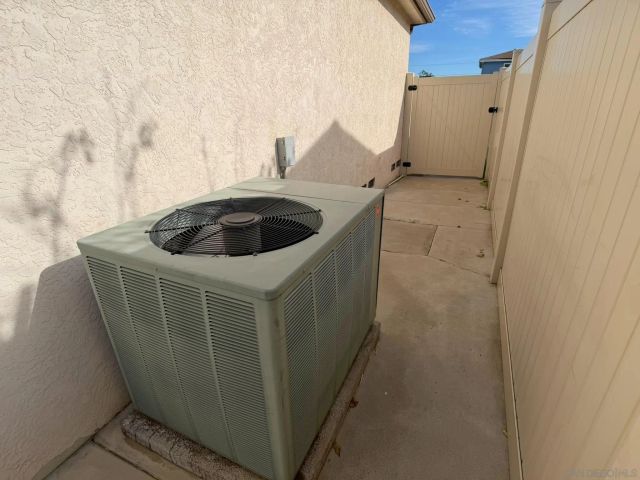 758 APPLEWOOD DRIVE, El Cajon, CA 92021