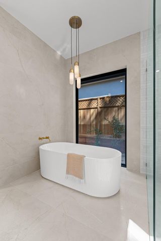 5556 Fetz Ln, Fair Oaks, CA 95628