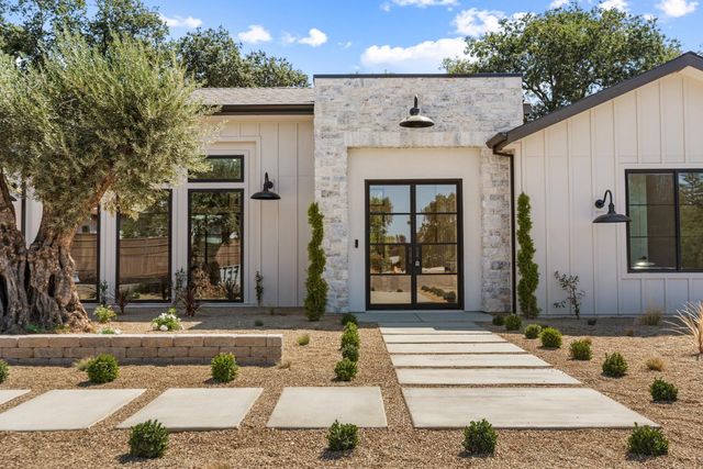 5556 Fetz Ln, Fair Oaks, CA 95628