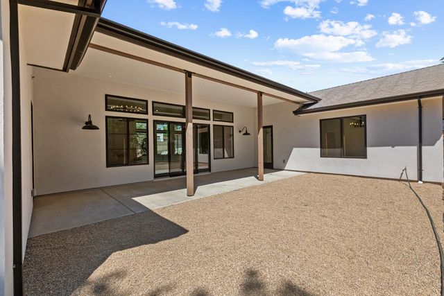 5556 Fetz Ln, Fair Oaks, CA 95628