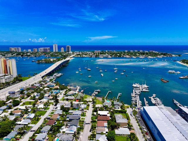 265 E 23RD Street, Riviera Beach, FL 33404