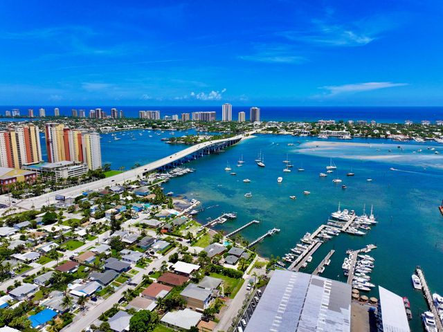 265 E 23RD Street, Riviera Beach, FL 33404