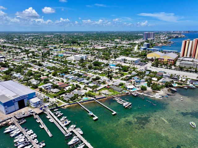 265 E 23RD Street, Riviera Beach, FL 33404