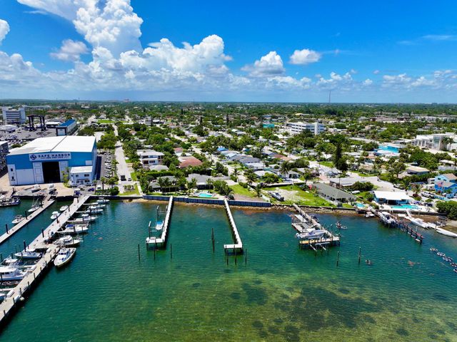 265 E 23RD Street, Riviera Beach, FL 33404