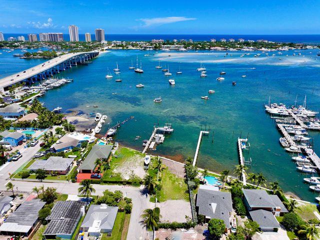 265 E 23RD Street, Riviera Beach, FL 33404