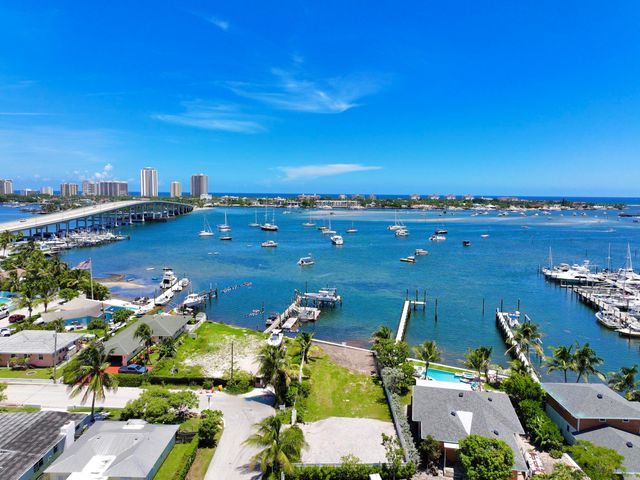 265 E 23RD Street, Riviera Beach, FL 33404