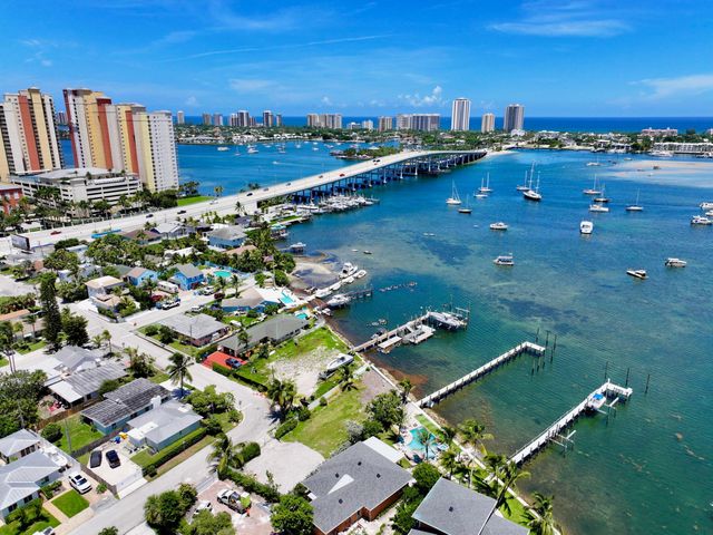 265 E 23RD Street, Riviera Beach, FL 33404
