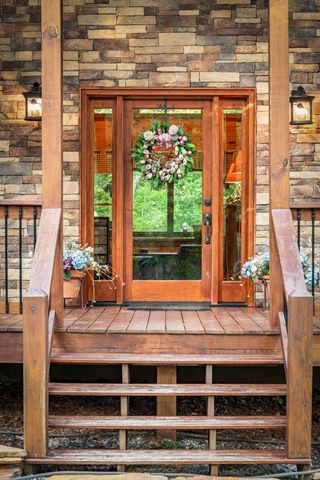 115 Brighton Way, Mineral Bluff, GA 30559