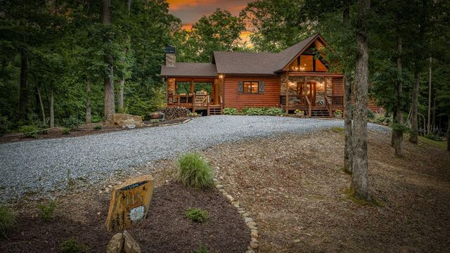 115 Brighton Way, Mineral Bluff, GA 30559