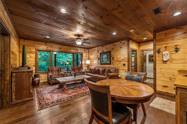 115 Brighton Way, Mineral Bluff, GA 30559