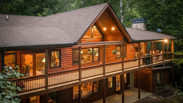 115 Brighton Way, Mineral Bluff, GA 30559