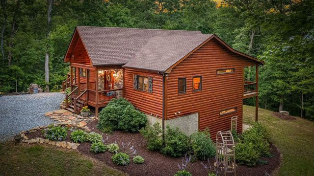 115 Brighton Way, Mineral Bluff, GA 30559