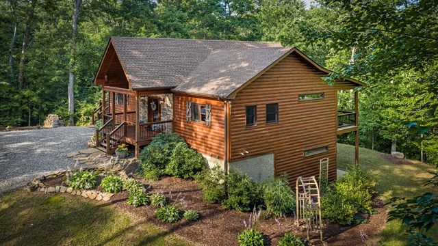 115 Brighton Way, Mineral Bluff, GA 30559