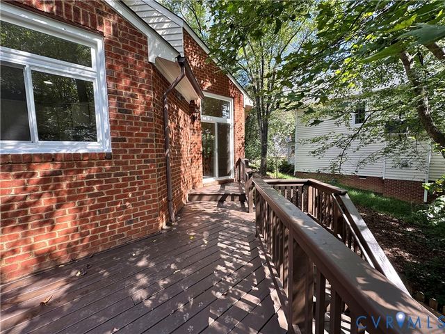 10259 Matthews Grove Ln, Mechanicsville, VA 23116