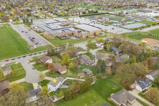 615 MALLARD COURT, De Pere, WI 54115