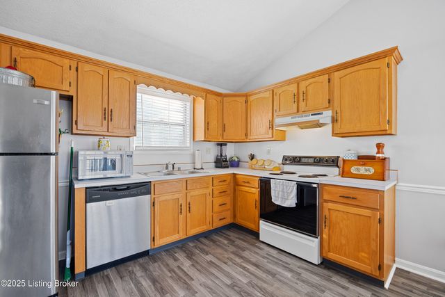 9306 Villa Fair Ct, Louisville, KY 40291