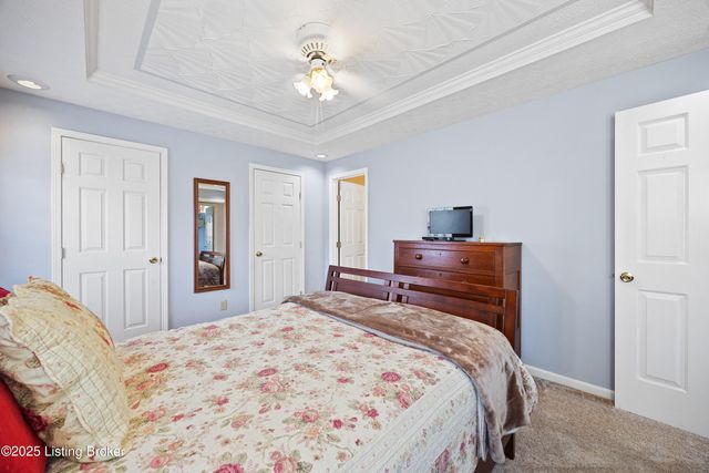 9306 Villa Fair Ct, Louisville, KY 40291