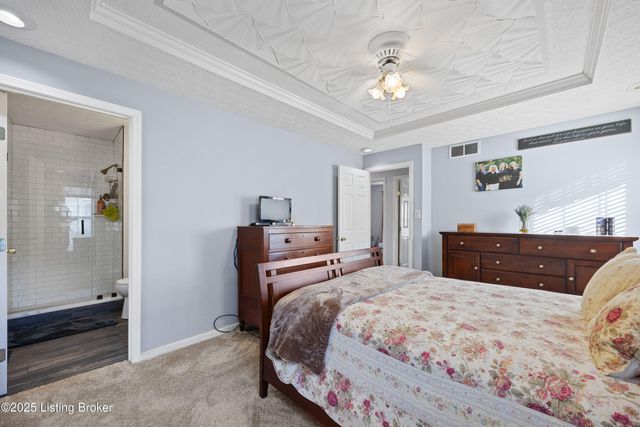 9306 Villa Fair Ct, Louisville, KY 40291