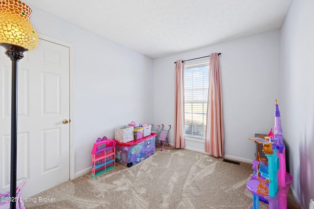 9306 Villa Fair Ct, Louisville, KY 40291