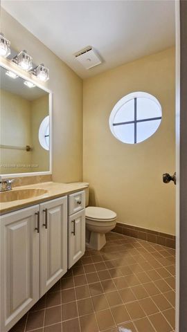 275 NW 36th Ave 275, Deerfield Beach, FL 33442