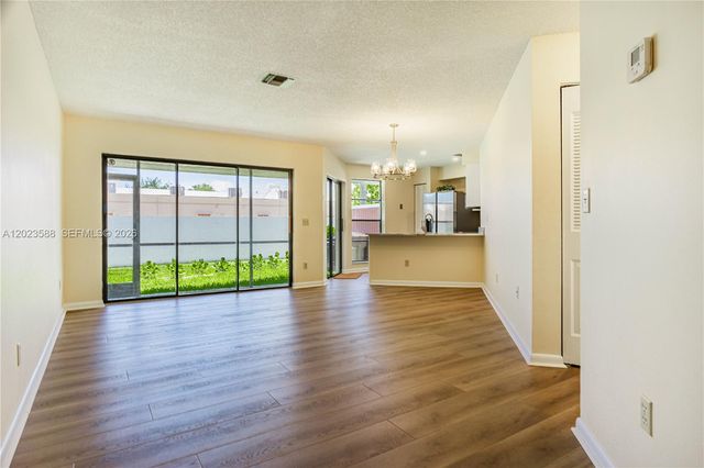 275 NW 36th Ave 275, Deerfield Beach, FL 33442