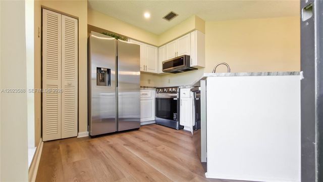 275 NW 36th Ave 275, Deerfield Beach, FL 33442