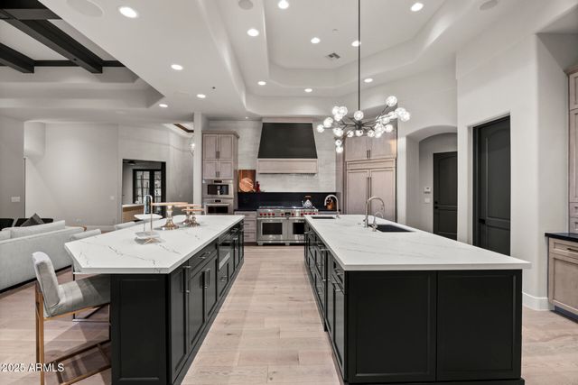 14235 E KALIL Drive, Scottsdale, AZ 85259