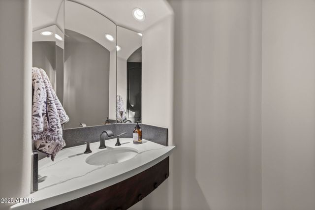 14235 E KALIL Drive, Scottsdale, AZ 85259