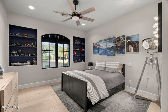 14235 E KALIL Drive, Scottsdale, AZ 85259