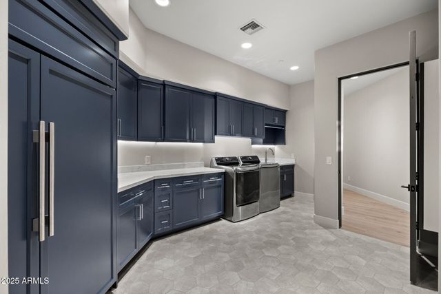 14235 E KALIL Drive, Scottsdale, AZ 85259