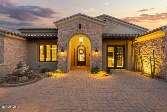 14235 E KALIL Drive, Scottsdale, AZ 85259