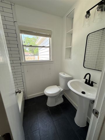 1607 Mcadams Avenue, Dallas, TX 75224
