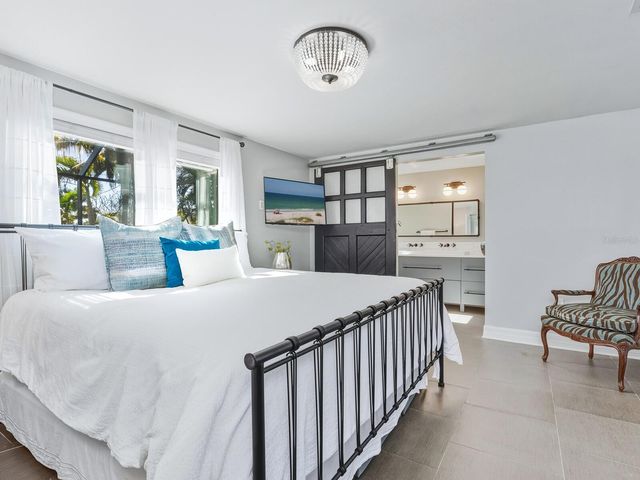 1002 GLEBE LANE, Sarasota, FL 34242