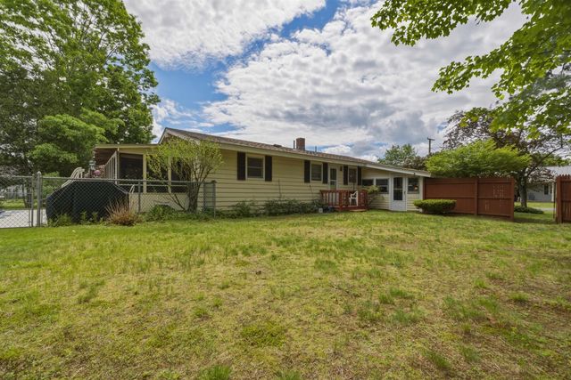 9 Sylvan Way, Swanzey, NH 03431