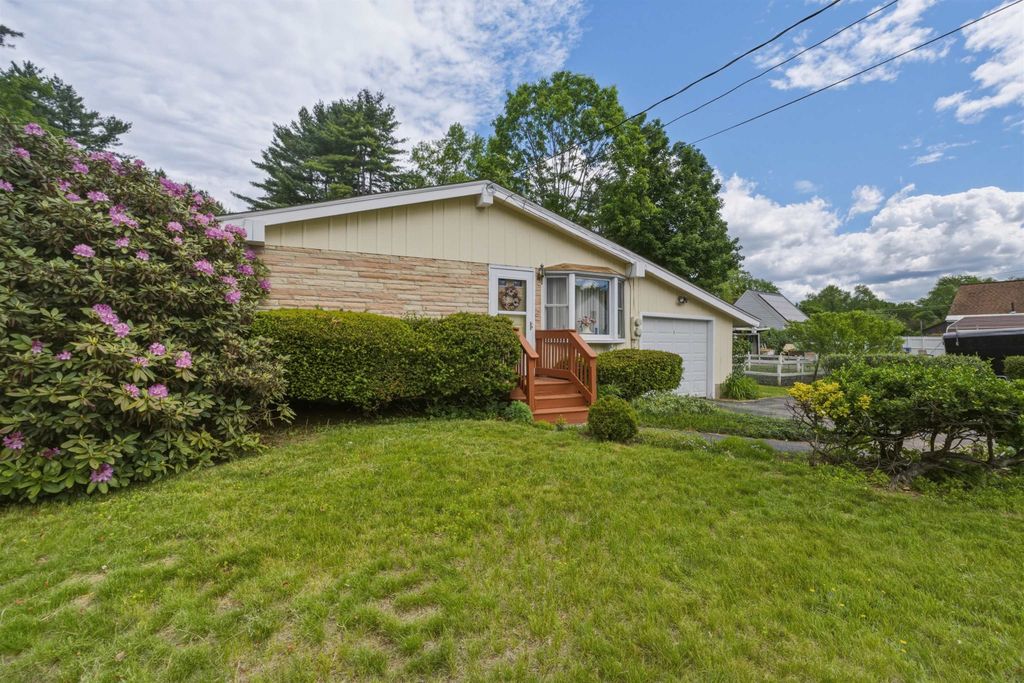 9 Sylvan Way, Swanzey, NH 03431