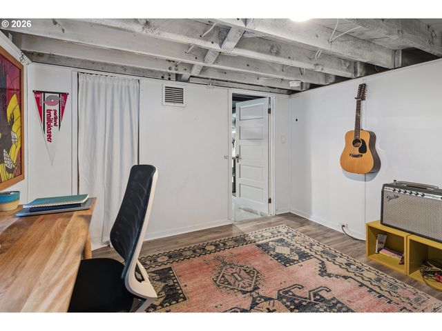 9941 N Willamette Blvd, Portland, OR 97203