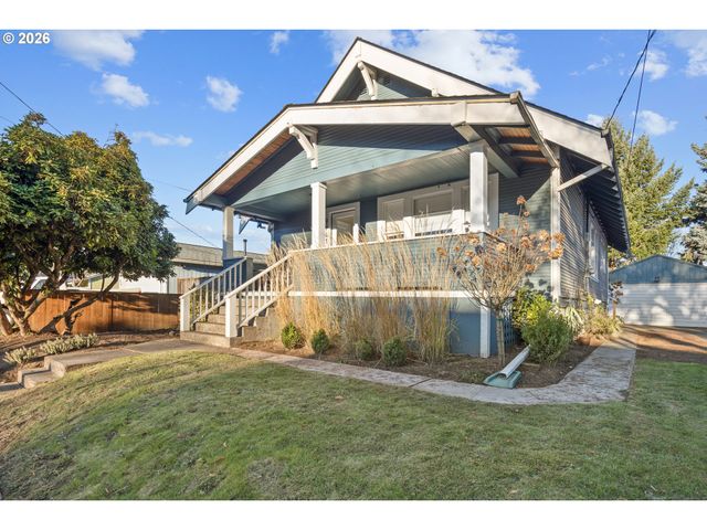 9941 N Willamette Blvd, Portland, OR 97203