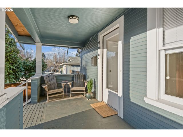 9941 N Willamette Blvd, Portland, OR 97203