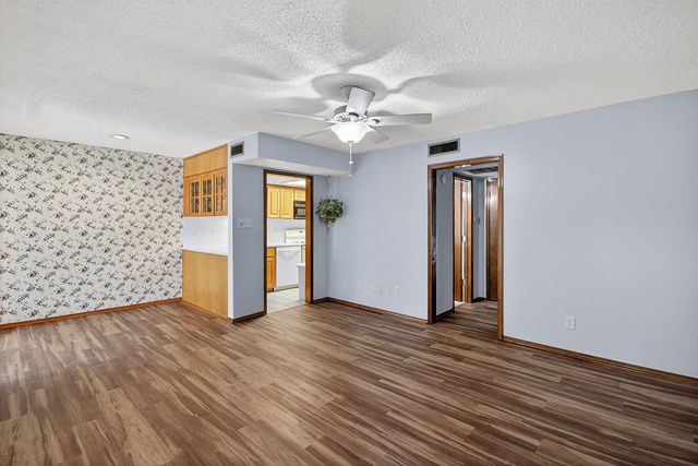 12818 Midway Road 2083, Dallas, TX 75244