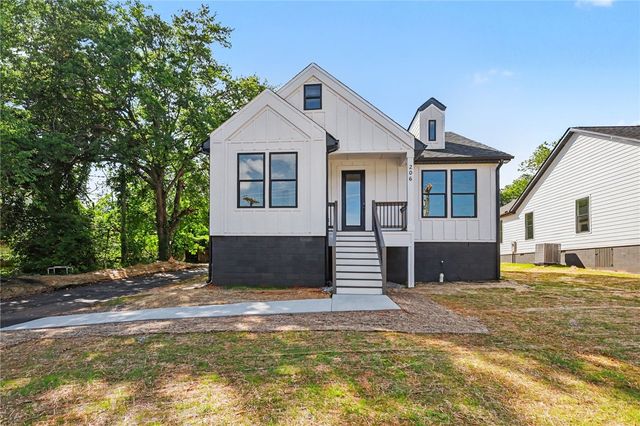 206 Liberty Drive, Easley, SC 29640