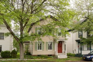 6 N Vernon Street, Athens, NY 12015