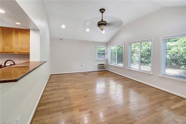 540 Rodney LN, Virginia Beach, VA 23464