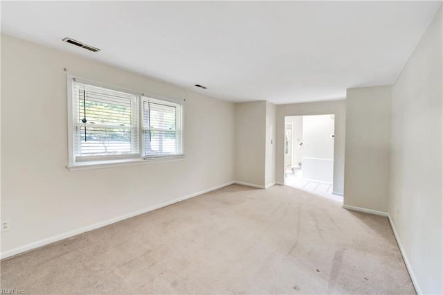 540 Rodney LN, Virginia Beach, VA 23464