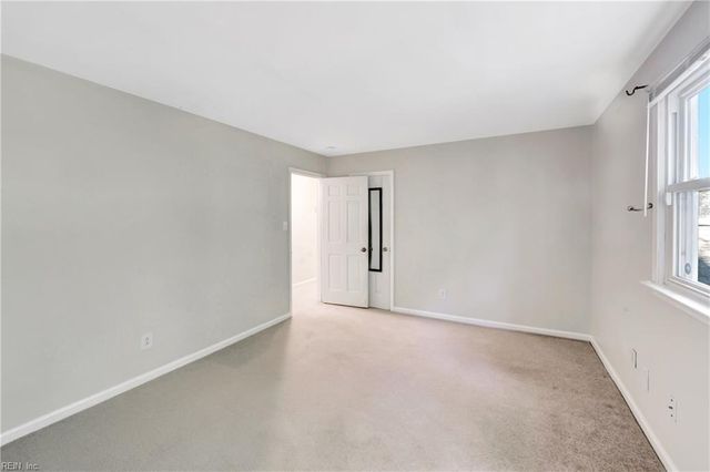 540 Rodney LN, Virginia Beach, VA 23464