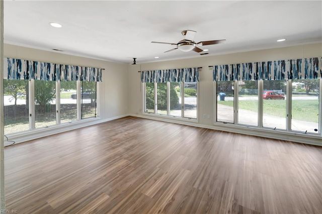 540 Rodney LN, Virginia Beach, VA 23464